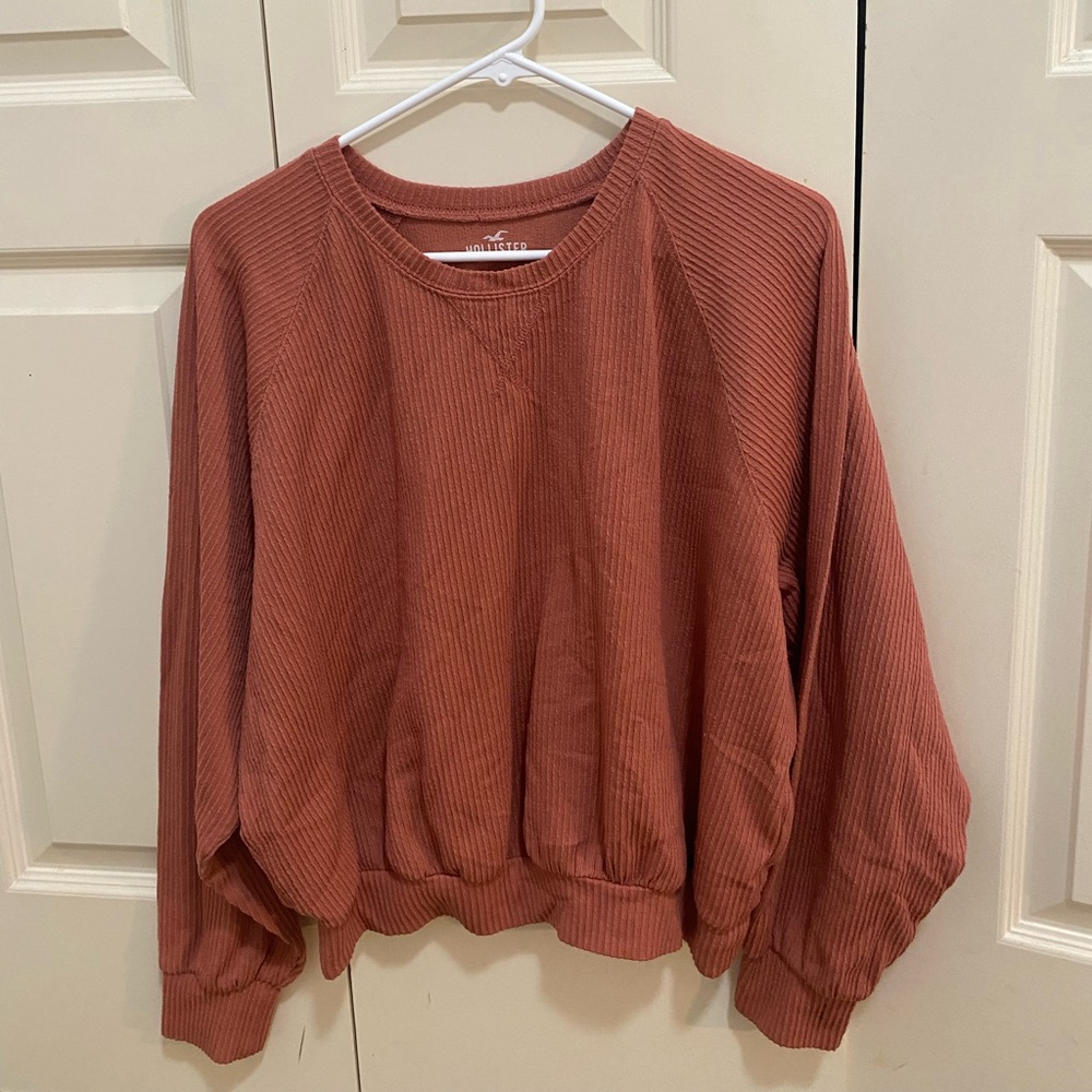Hollister Long Sleeve Ribbed Sweater